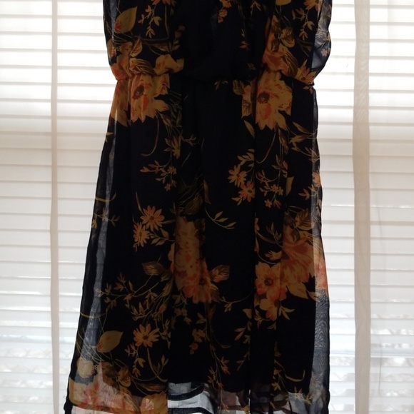 Peach Royal Sundress - Picture 3 of 3